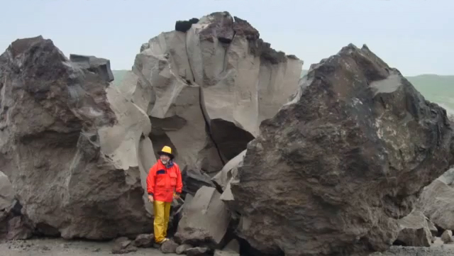 volcanic voluminous explosion deposited boulder